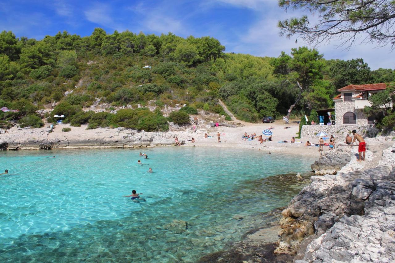 Apartments By The Sea Zavalatica, Korcula - 247 外观 照片