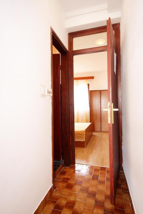 Apartments By The Sea Zavalatica, Korcula - 247 外观 照片